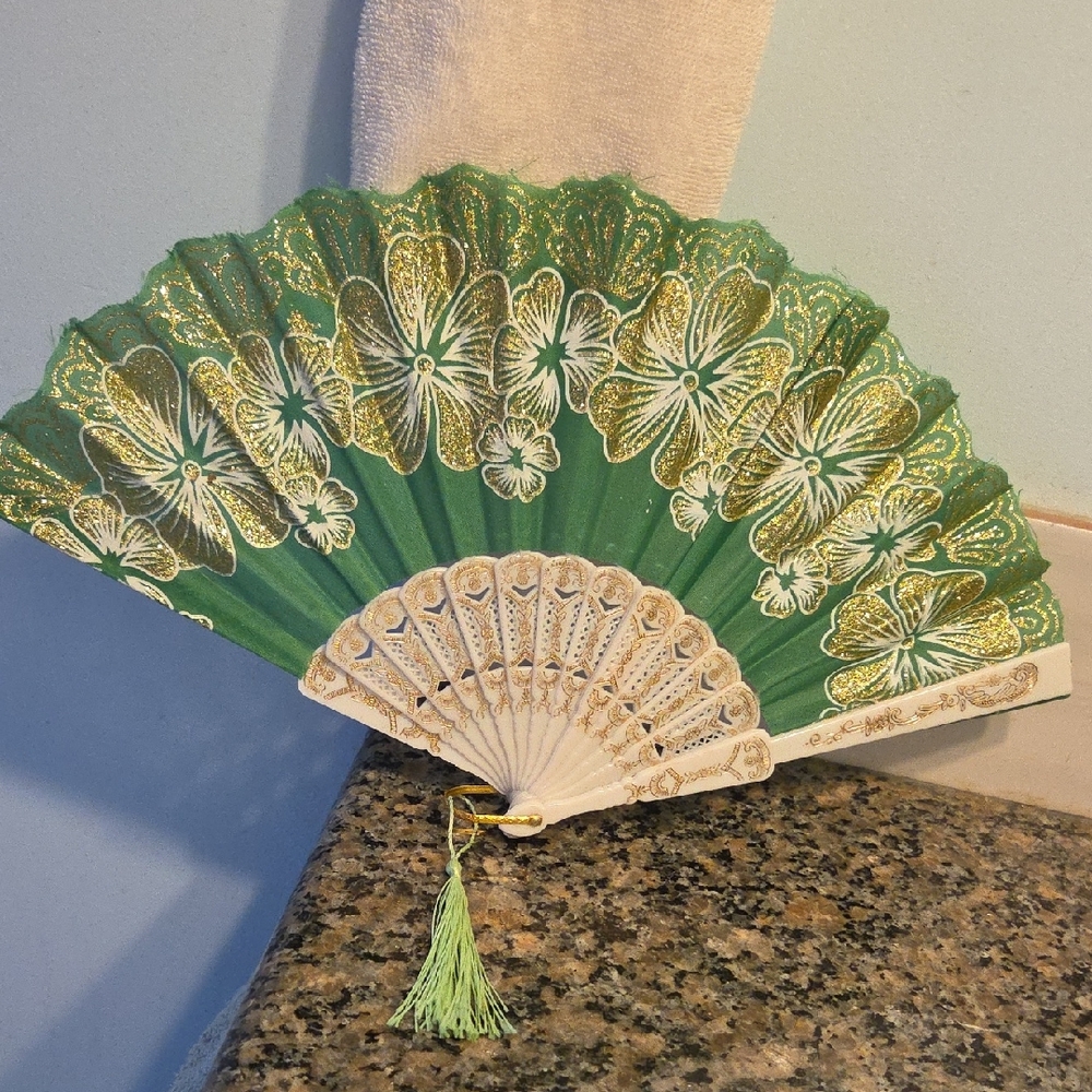 Elegant Green and Gold Hand Fan